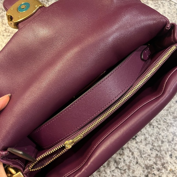 COACH PILLOW TABBY 26 DEEP BERRY - Picture 4 of 7